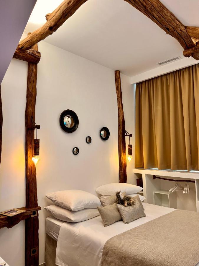 Tamarin & Capucin Suite Balneo Aubagne Exterior foto